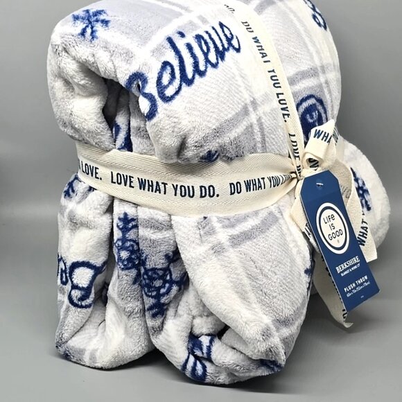 Life Is Good Berkshire Plaid Believe Cozy Plush Throw Blanket Oversized 60x70 - Picture 6 of 9